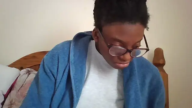 SexyGemBeauty online show from March 22, 2026, 12:41 pm