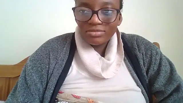 SexyGemBeauty online show from April 19, 2026, 1:54 pm