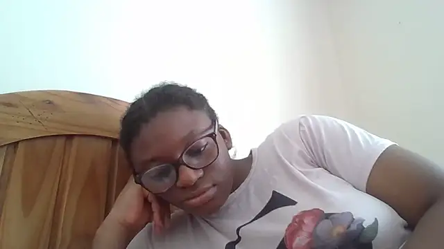 Snapshot of SexyGemBeauty chatting on June 4, 2026, 2:01 pm SexyGemBeauty online show from June 4, 2026, 2:01 pm