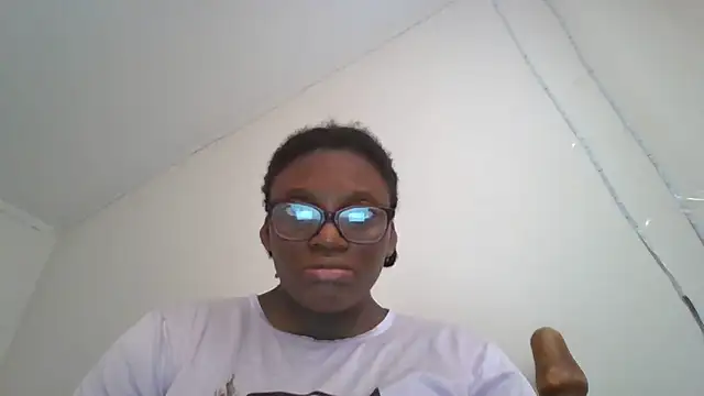 Snapshot of SexyGemBeauty chatting on June 13, 2026, 5:33 pm SexyGemBeauty online show from June 13, 2026, 5:33 pm