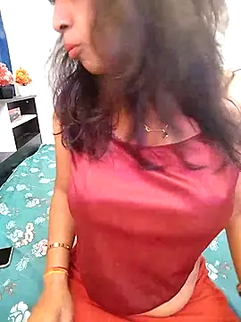 Tinaa baby online show from April 3, 2026, 7:45 pm