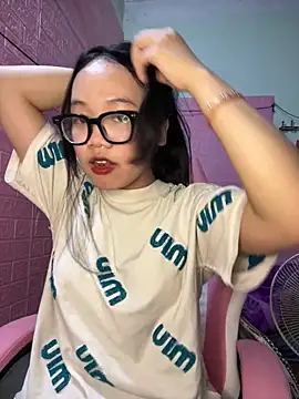 Leeeeiu online show from March 2, 2026, 7:10 pm