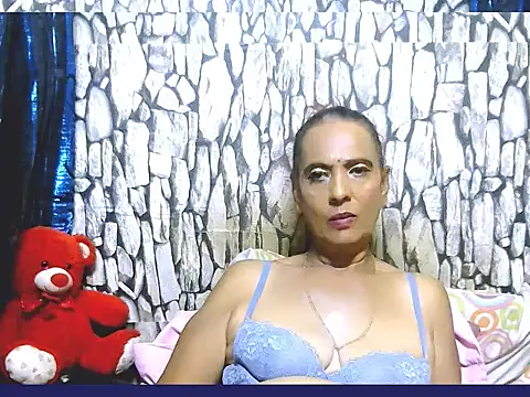 Hot queen58 online show from April 15, 2026, 5:09 pm