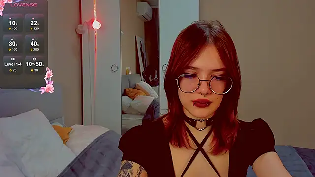 Marika Degas online show from April 3, 2026, 1:31 pm