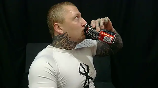 Snapshot of devilWithTats chatting on May 23, 2026, 7:56 am devilWithTats online show from May 23, 2026, 7:56 am