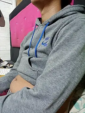 Snapshot of Sophia_Noah chatting on March 1, 2026, 10:28 am Sophia Noah online show from March 1, 2026, 10:28 am