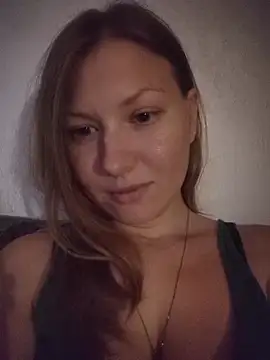 August Shine online show from May 28, 2026, 6:16 pm