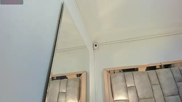 Titan Moreno  online show from April 9, 2026, 12:10 pm