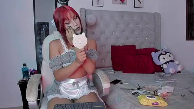 Snapshot of Shadow_Queen666 chatting on April 13, 2026, 3:12 am Shadow Queen666 online show from April 13, 2026, 3:12 am