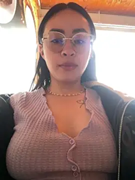 Anni Rose online show from April 7, 2026, 3:23 pm