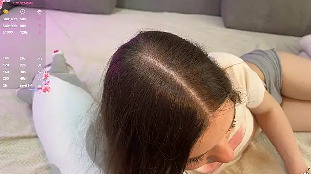 Silena bb online show from March 5, 2026, 11:39 am