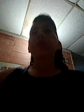 Lucia Rios online show from April 14, 2026, 11:44 pm