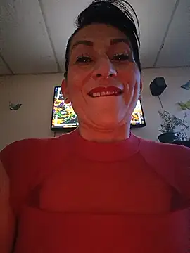 Snapshot of Lucia_Rios chatting on July 16, 2026, 11:22 pm Lucia Rios online show from July 16, 2026, 11:22 pm