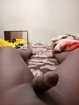 Snapshot of D-fuck-n chatting on February 28, 2026, 10:33 pm D-fuck-n online show from February 28, 2026, 10:33 pm