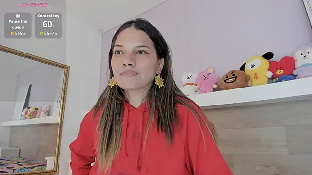 EmmaSanchez  online show from May 8, 2026, 9:42 pm