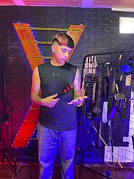 MrMagnus Bdsm Extreme online show from March 6, 2026, 2:57 pm