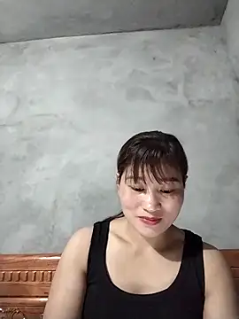 Lilinn  online show from March 22, 2026, 12:41 pm