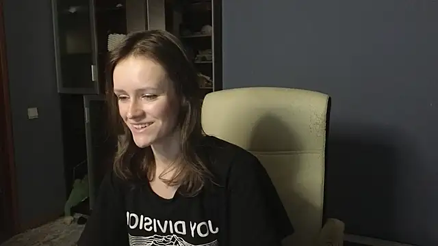Snapshot of Tender_Swan chatting on March 19, 2026, 11:53 pm Tender Swan online show from March 19, 2026, 11:53 pm