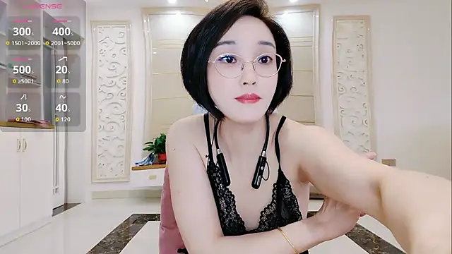 Snapshot of Nana-NN chatting on May 5, 2026, 7:38 am Nana-NN online show from May 5, 2026, 7:38 am