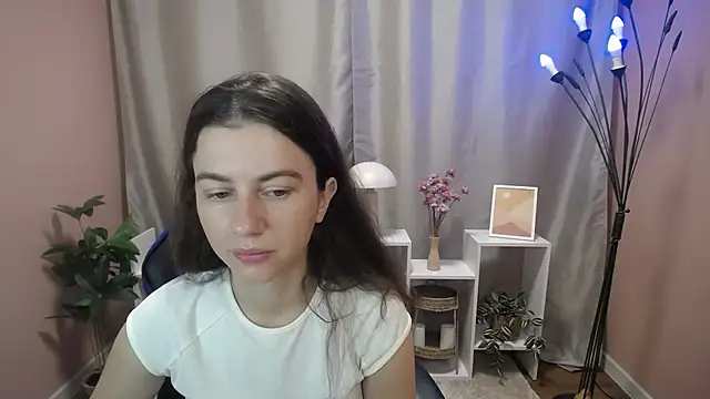 MistyBree online show from July 13, 2026, 8:06 am