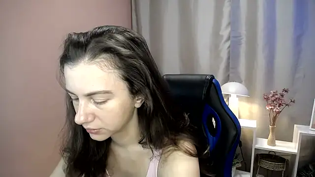 MistyBree online show from July 20, 2026, 8:06 am