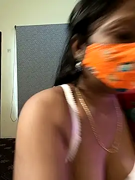 Snapshot of misti-boudii chatting on May 6, 2026, 2:08 am misti-boudii online show from May 6, 2026, 2:08 am