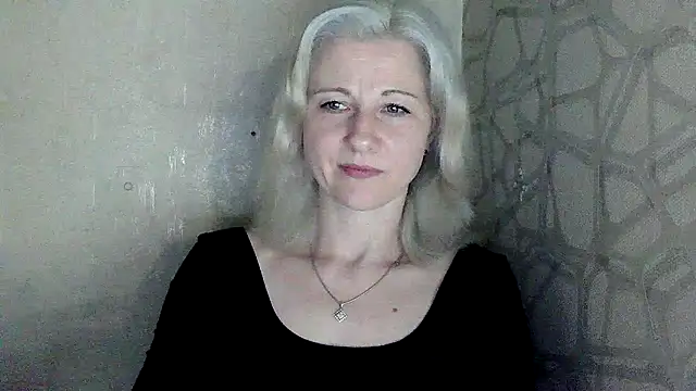 Katerina-Kissa online show from May 17, 2026, 6:48 pm