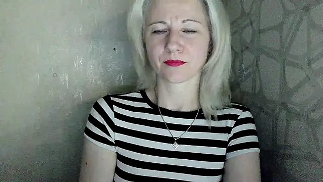 Katerina-Kissa online show from May 22, 2026, 8:14 pm