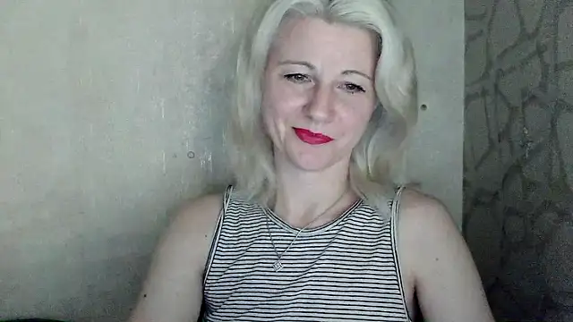 Katerina-Kissa online show from May 24, 2026, 7:19 pm