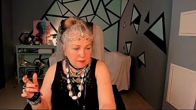 LilaMaharani online show from March 25, 2026, 1:28 pm