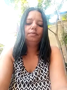 roxana e43 online show from June 26, 2026, 4:55 pm