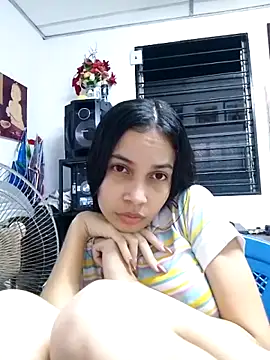 Snapshot of BiancaRoyale chatting on April 23, 2026, 8:13 am BiancaRoyale online show from April 23, 2026, 8:13 am