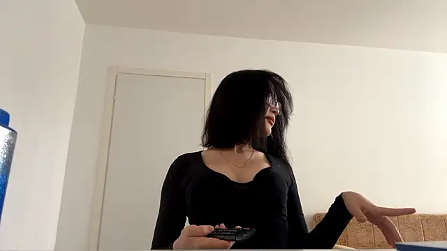 Snapshot of CartiBlue chatting on March 3, 2026, 10:32 am CartiBlue online show from March 3, 2026, 10:32 am