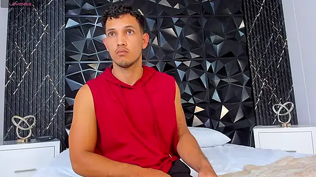 MaxiStanford online show from April 29, 2026, 9:54 pm