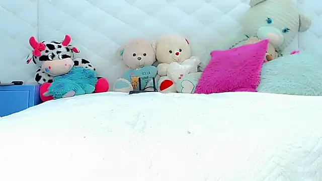 catriona queen16 online show from March 30, 2026, 4:35 am