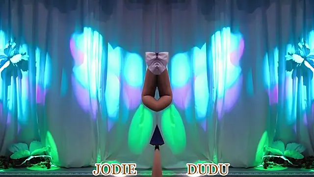 Snapshot of Qianshuibay_Jodie chatting on June 5, 2026, 3:24 am Qianshuibay Jodie online show from June 5, 2026, 3:24 am