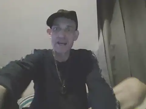 DOUBLETROUBLE7773 online show from April 6, 2026, 12:08 am