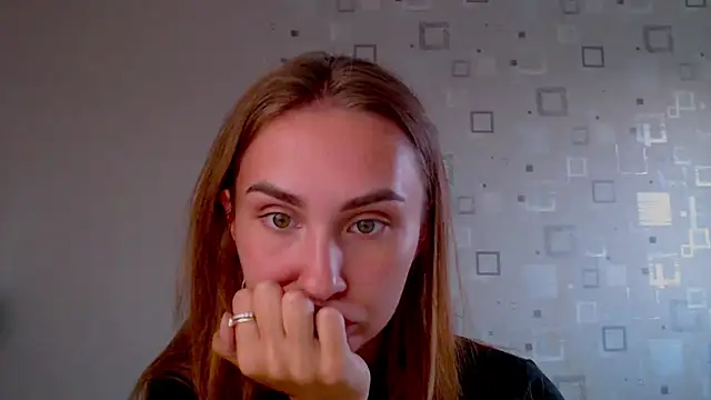 Snapshot of yourameliaa chatting on July 9, 2026, 4:33 pm yourameliaa online show from July 9, 2026, 4:33 pm