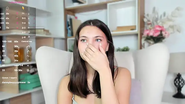 MirthaBolduan online show from April 19, 2026, 8:13 am