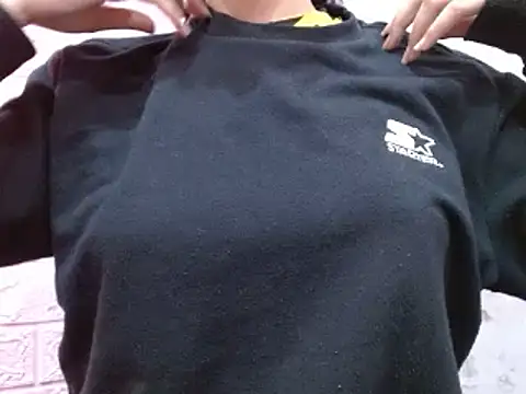 lolit cat online show from March 20, 2026, 11:53 pm