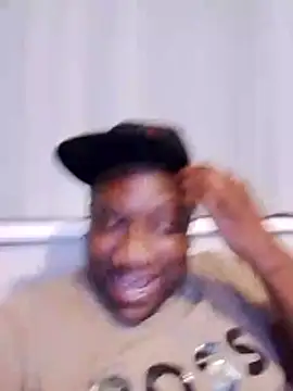 Deluxecrush online show from April 18, 2026, 2:37 am