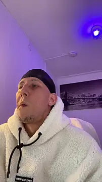 TitanNoir online show from April 20, 2026, 11:35 am