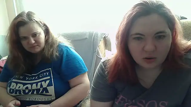 Snapshot of AmirahLavey chatting on March 2, 2026, 9:49 am AmirahLavey online show from March 2, 2026, 9:49 am