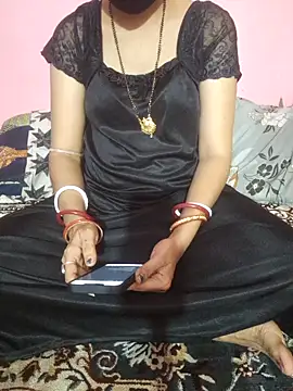 Couple hot999 online show from June 8, 2026, 8:15 am