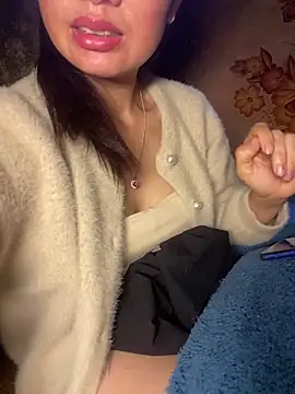 Candy baby01 online show from March 31, 2026, 11:27 pm