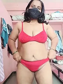 Snapshot of Miss-Dolly07 chatting on June 9, 2026, 6:03 am Miss-Dolly07 online show from June 9, 2026, 6:03 am