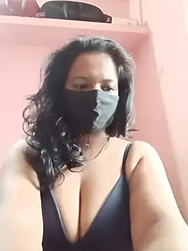 Snapshot of Miss-Dolly07 chatting on July 17, 2026, 1:34 am Miss-Dolly07 online show from July 17, 2026, 1:34 am