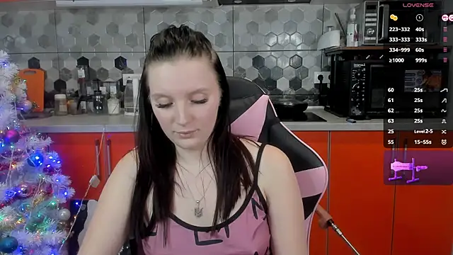 Snapshot of Mary_Blu chatting on December 17, 2024, 1:07 am Mary Blu online show from December 17, 2024, 1:07 am