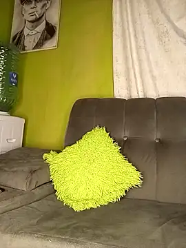 StrongEbonyDick online show from April 1, 2026, 3:18 am