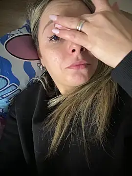 diavola bionda online show from March 28, 2026, 12:32 am